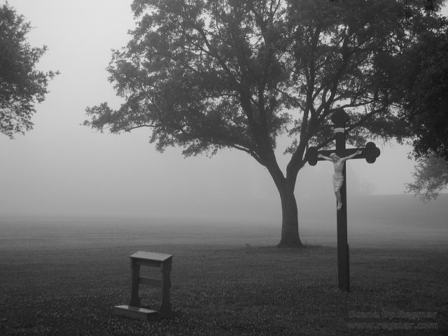 Silent-Prayer-at-Cross